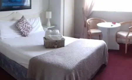 The White House Gasthof 3*