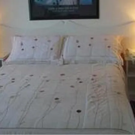 The White House Gasthuis Salthill