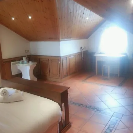 Gasthof The White House 3*