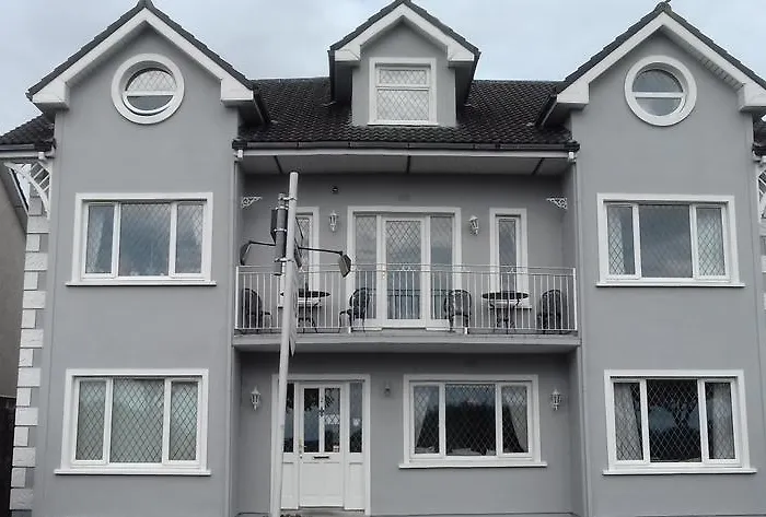 The White House 3* Salthill