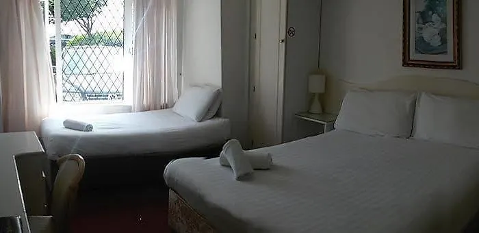 The White House Salthill